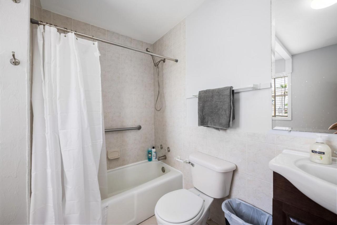 2 Bed Cottage With Pool, Close To Beach! Bbq Grills & Patio فورت مايرز المظهر الخارجي الصورة
